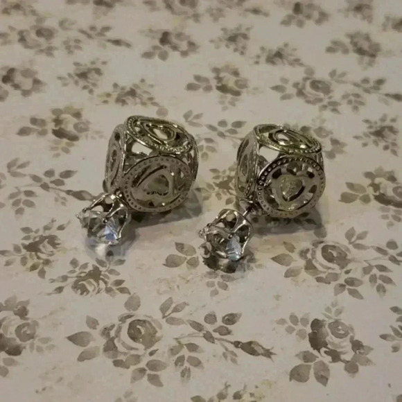 BEAUTIFUL SILVER DOUBLE SIDED EARRINGS - Picture 4 of 5